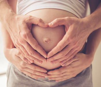 Sexo en el embarazo: 7 Beneficios psicológicos y las mejores posturas sexuales para hacerlo