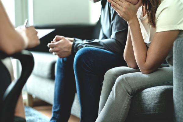 Terapia de pareja para superar una infidelidad emocional