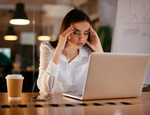 ¿Cómo combatir el estrés laboral? 8 Señales de que sufres de demasiado estrés en el trabajo