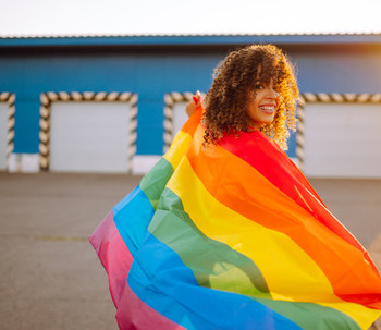 ¿Cómo saber si eres bisexual? Descubre las señales y los mitos acerca la bisexualidad