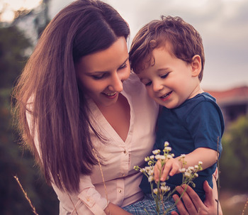 Complejo de Edipo: ¿Es natural que los niños se enamoren de sus madres?