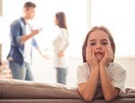 Niños/as que ejercen de padres: 9 Efectos de la parentificación en la vida adulta