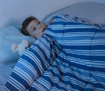 ‘Mi hijo no quiere dormir solo en su cama’: Posibles causas y estrategias eficaces