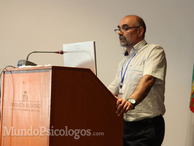 Jose Gzlez Guerras_Presenta en Caceres 2014.jpg